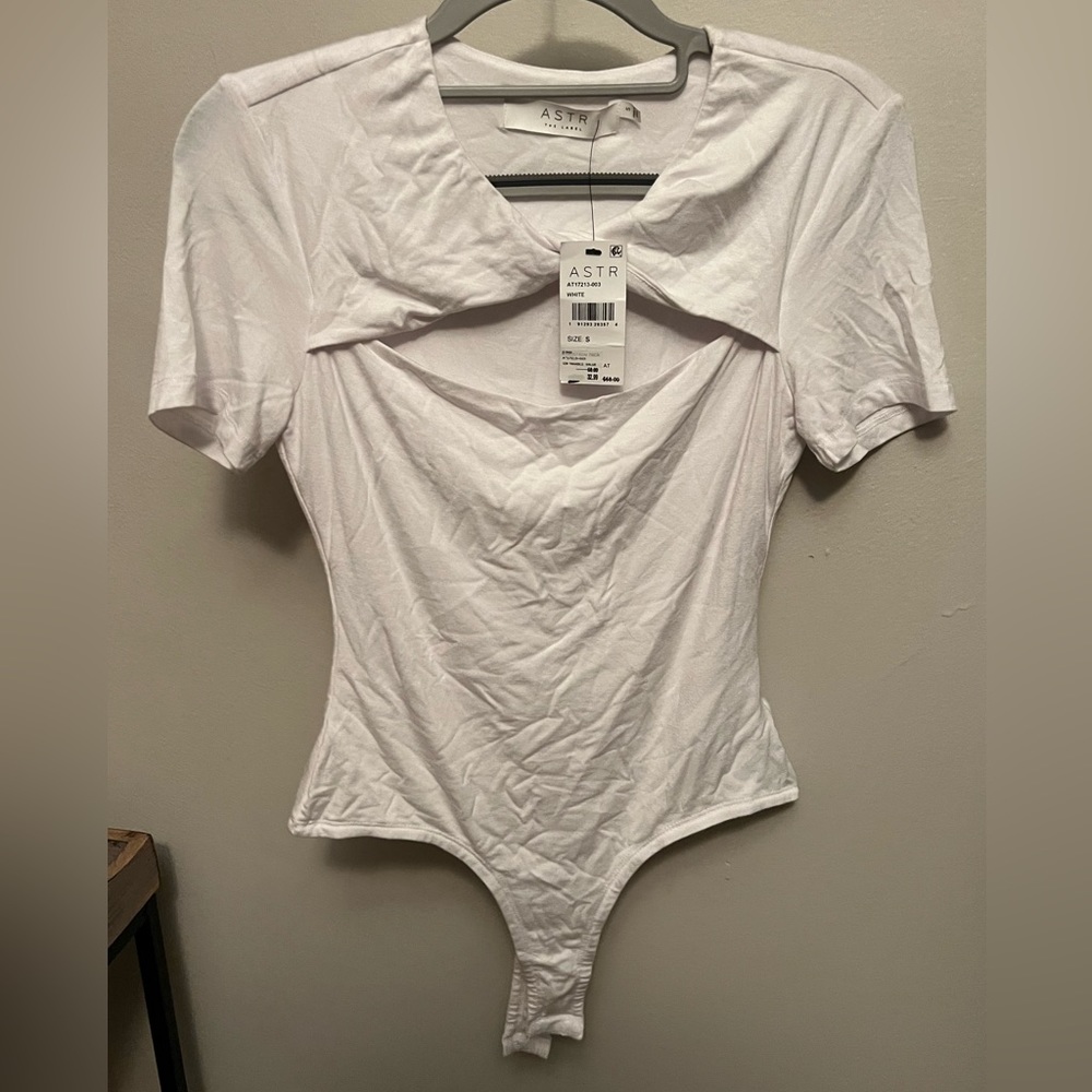 NWT Nordstrom Rack ASTR White Fitted Bodysuit, Size S